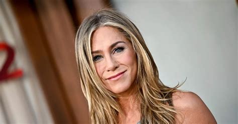 jennifer anoston nude|Jennifer Aniston, 54, goes completely NAKED for very steamy。